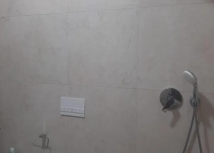 דירה Domus טיראנה